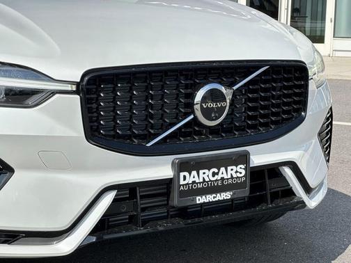2025 Volvo XC60 Plug-In Hybrid T8 Ultra