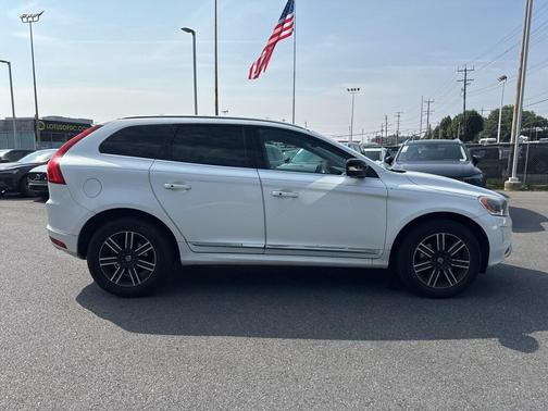 2017 Volvo XC60 T5 Dynamic