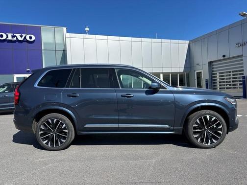 2025 Volvo XC90 Plug-In Hybrid T8 Plus 7-Seater