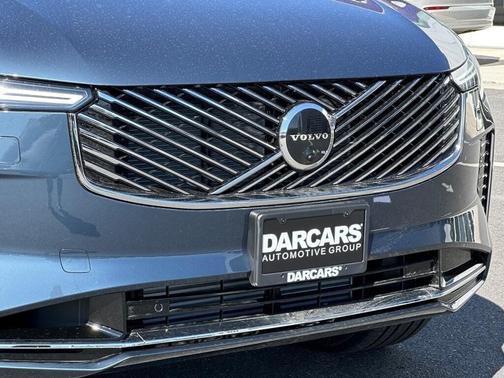 2025 Volvo XC90 Plug-In Hybrid T8 Plus 7-Seater