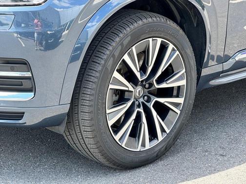 2022 Volvo XC90 Recharge Plug-In Hybrid T8 Inscription Expression Extended Range 7P
