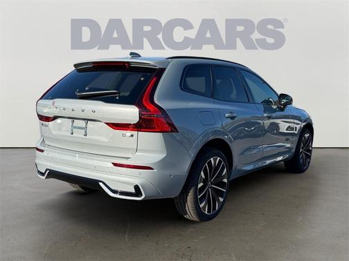 2026 Volvo XC60 B5 Ultra