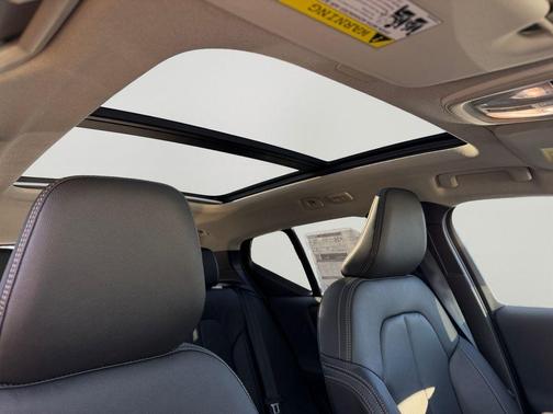 2026 Volvo XC40 B5 Core