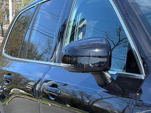 2025 Volvo XC90 B6 Plus 7-Seater