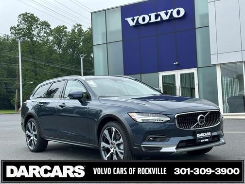 2025 Volvo V90 Cross Country B6 Ultra