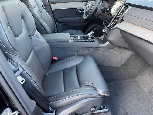 2026 Volvo XC90 Plug-In Hybrid T8 Ultra 7-Seater