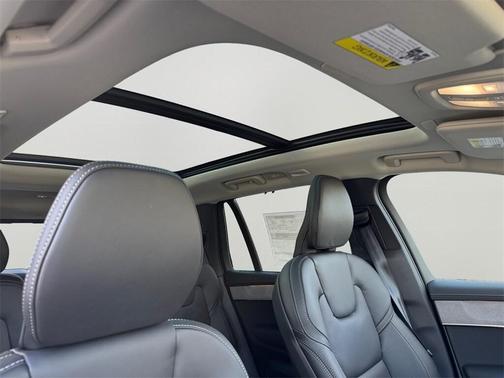 2026 Volvo XC90 Plug-In Hybrid T8 Ultra 7-Seater