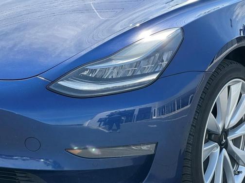 2019 Tesla Model 3 Mid Range