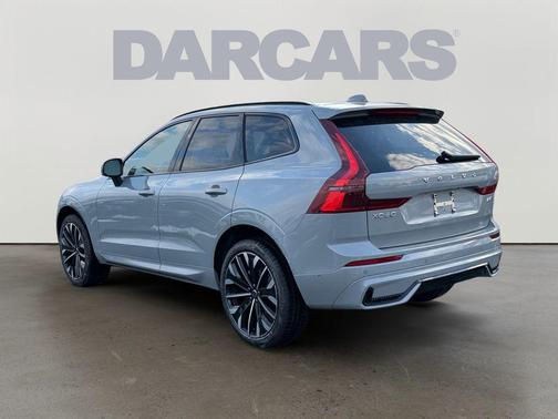 2026 Volvo XC60 B5 Ultra