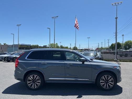 2023 Volvo XC90 Recharge Plug-In Hybrid T8 Plus Bright Theme 7 Passenger