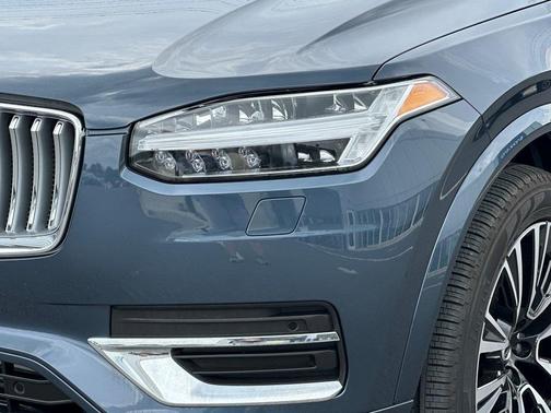 2025 Volvo XC90 Plug-In Hybrid T8 Core 7-Seater