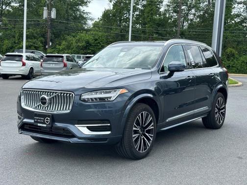 2025 Volvo XC90 Plug-In Hybrid T8 Core 7-Seater