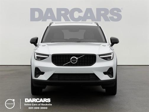 2026 Volvo XC40 B4 Plus