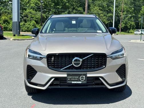 2025 Volvo XC60 Plug-In Hybrid T8 Plus