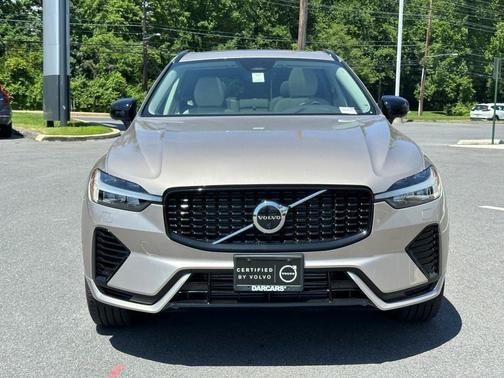 2025 Volvo XC60 Plug-In Hybrid T8 Plus