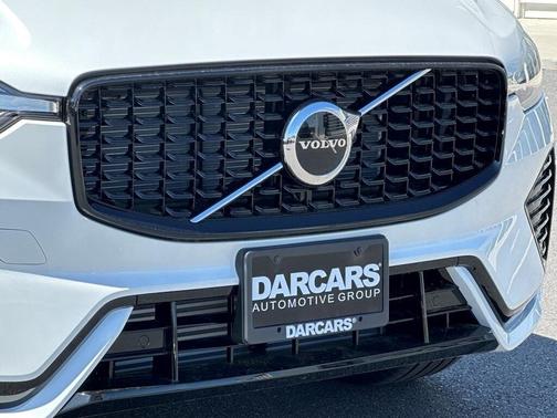 2025 Volvo XC60 Plug-In Hybrid T8 Core