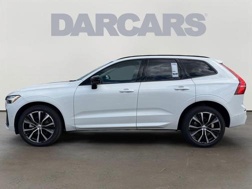 Crystal White 2024 Volvo XC60 B5 Plus Dark Theme