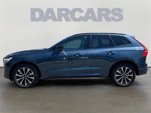 2024 Volvo XC60 B5 Plus Dark Theme