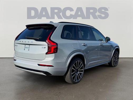 2026 Volvo XC90 B6 Ultra Dark Theme 7-Seater