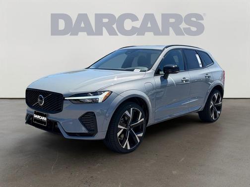 Metallic 2026 Volvo XC60 Plug-In Hybrid T8 Ultra