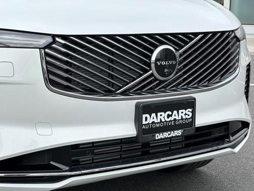 2025 Volvo XC90 Plug-In Hybrid T8 Ultra 7-Seater