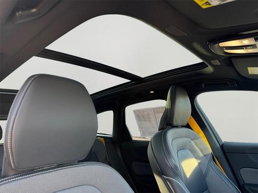 2023 Volvo XC60 Recharge Plug-In Hybrid T8 Polestar Engineered