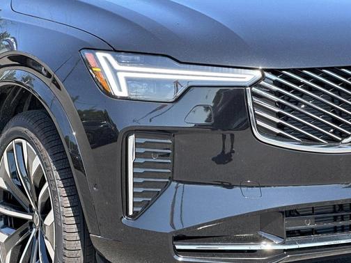 2025 Volvo XC90 B6 Ultra