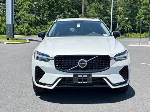 2025 Volvo XC60 Plug-In Hybrid T8 Plus