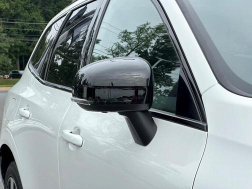 2025 Volvo XC60 Plug-In Hybrid T8 Plus