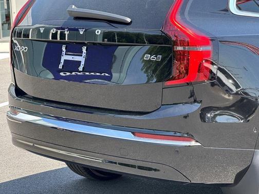 2025 Volvo XC90 B6 Plus 6-Seater