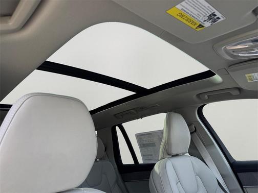 2026 Volvo XC90 B6 Ultra 7-Seater