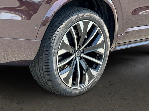 2026 Volvo XC90 B6 Ultra Dark Theme 7-Seater