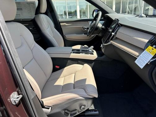 2026 Volvo XC90 B6 ULTRA