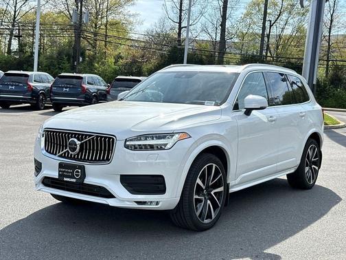 2022 Volvo XC90 T6 Momentum 6 Passenger