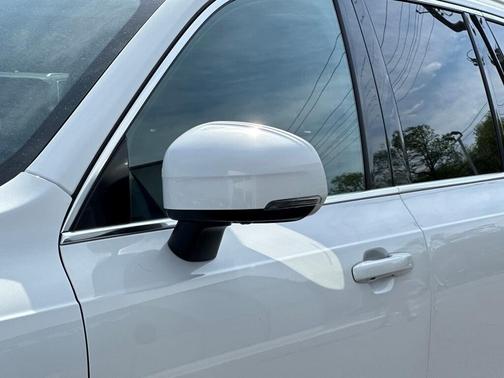 2022 Volvo XC90 T6 Momentum 6 Passenger