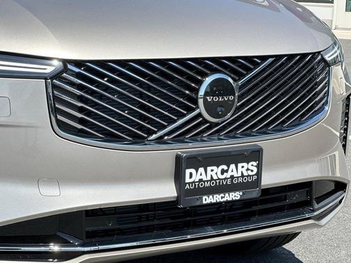2026 Volvo XC90 B5 Plus