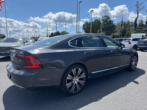 2022 Volvo S90 B6 Inscription