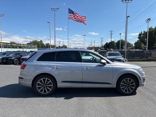 2017 Audi Q7 3.0T Premium Plus