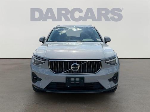 Gray Metallic 2024 Volvo XC40 B5 Plus Bright Theme