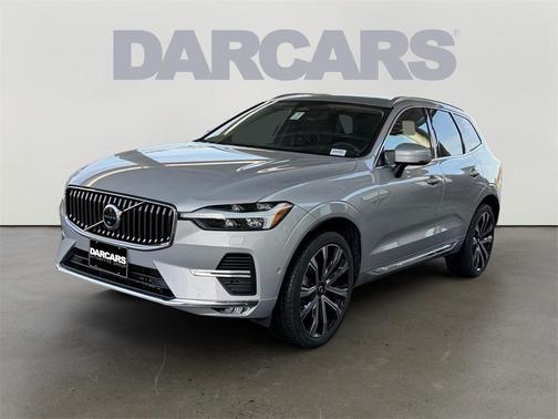 2023 Volvo XC60 B5 Ultimate Bright Theme