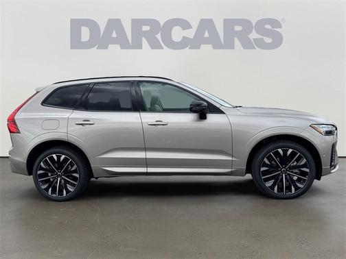 2026 Volvo XC60 B5 Ultra