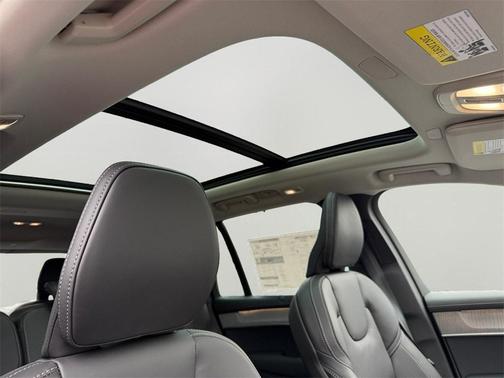 2026 Volvo XC90 Plug-In Hybrid T8 Ultra 7-Seater