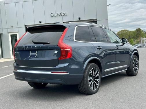 2023 Volvo XC90 Recharge Plug-In Hybrid T8 Plus Bright Theme 7 Passenger