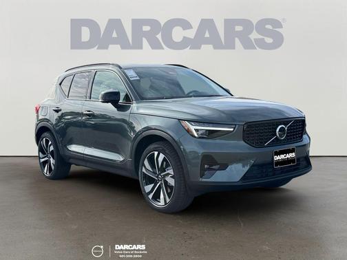 2026 Volvo XC40 B5 Ultra