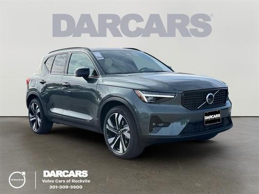 2026 Volvo XC40 B5 Ultra
