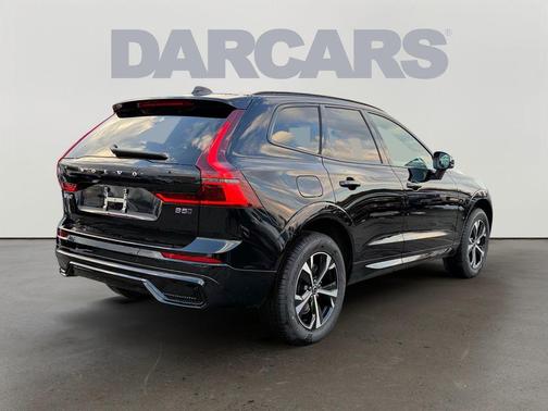 2026 Volvo XC60 B5 Core