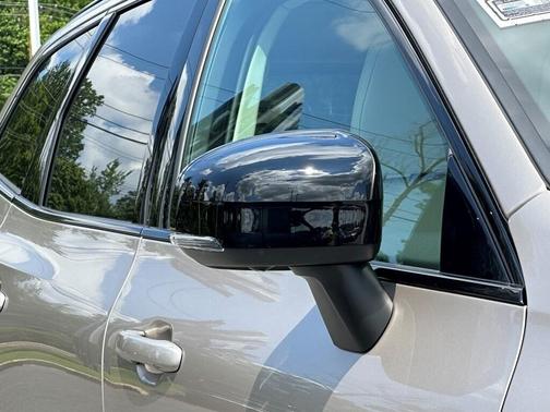 2025 Volvo XC60 B5 Ultra