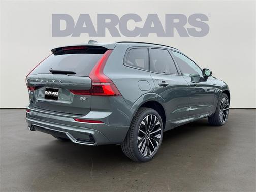 2026 Volvo XC60 B5 Ultra