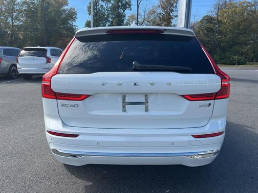 2022 Volvo XC60 B6 Inscription