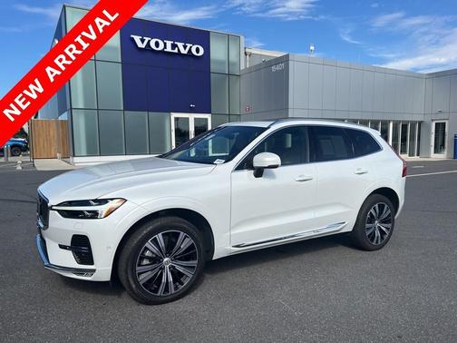 2022 Volvo XC60 B6 Inscription
